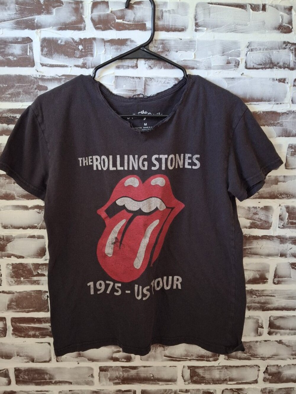 Rolling Stones 1975 Tour Womens Medium T-Shirt Short Sleeves Raw Edge Retro